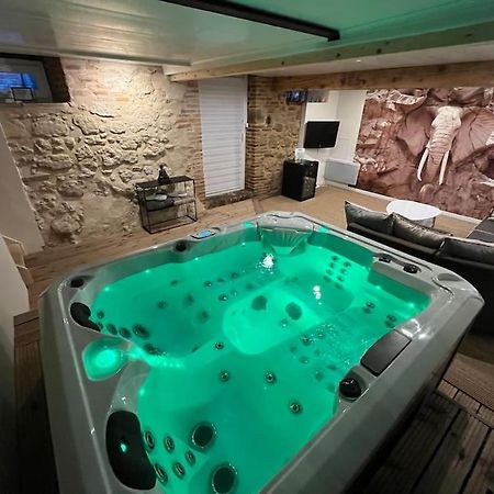 Gite Le Jardin Secret Et Gite Au Temps Suspendu Montpezat  Esterno foto