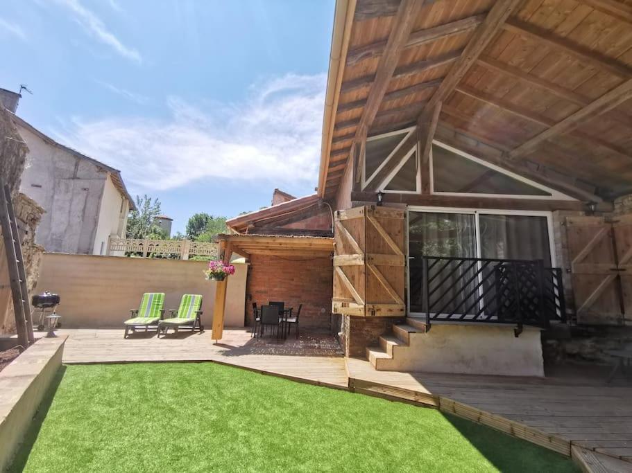 Gite Le Jardin Secret Et Gite Au Temps Suspendu Montpezat  Esterno foto